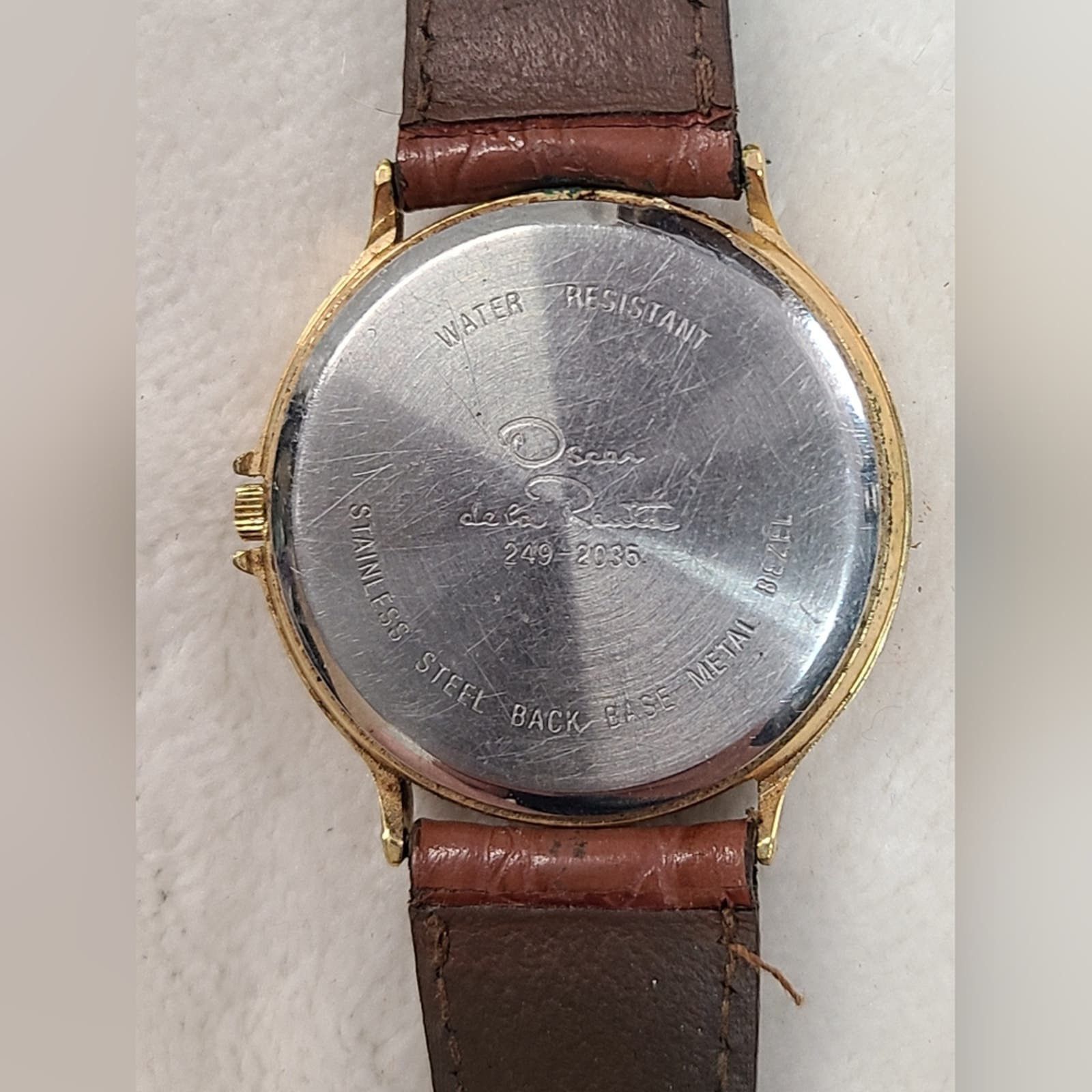 Vintage Oscar De La Renta Women's Gold Tone Watch