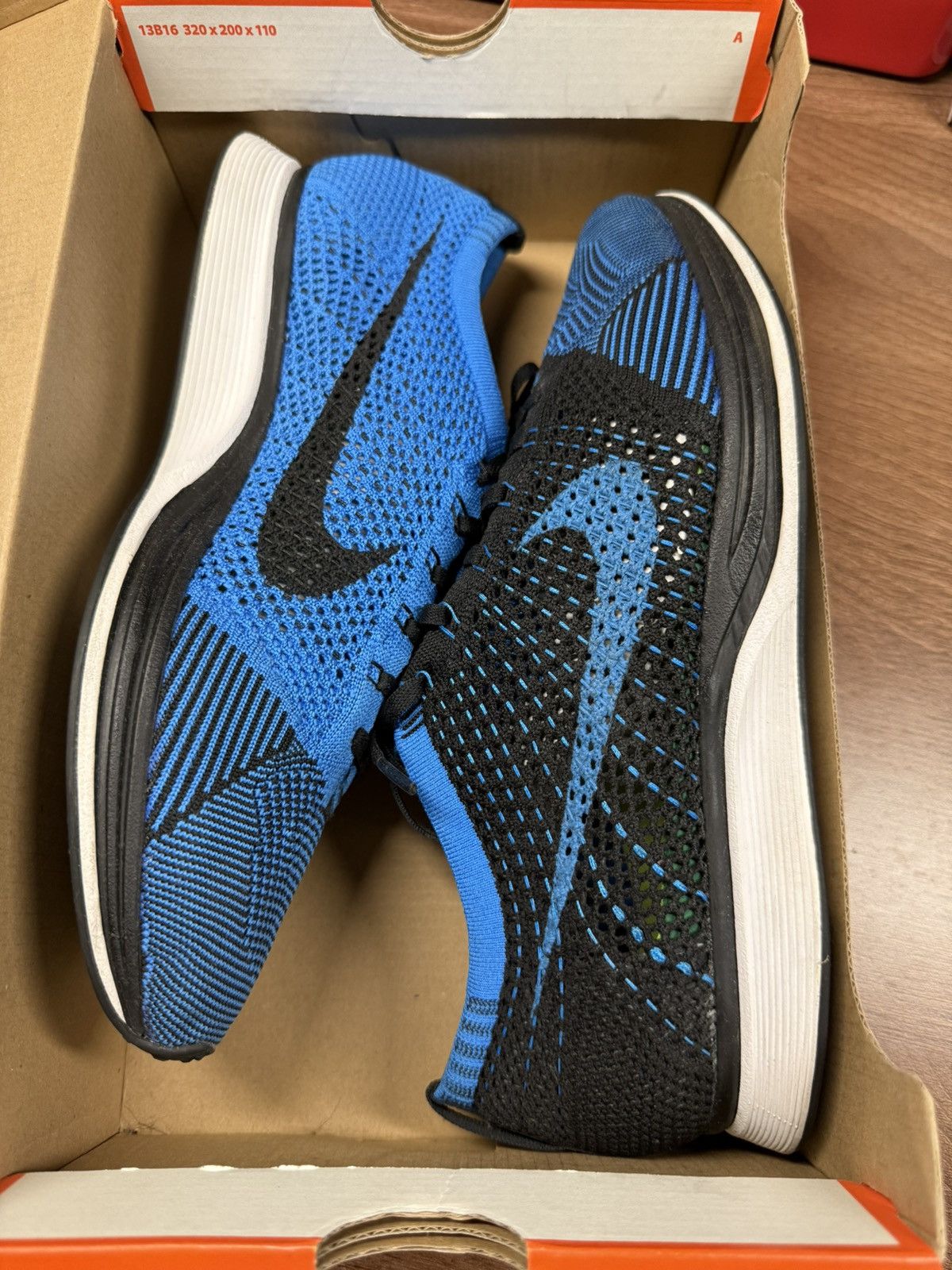 Size 10 - Nike Flyknit Racer Be True NBS402 Amazon.com | Nike Flyknit Racer  main image 3