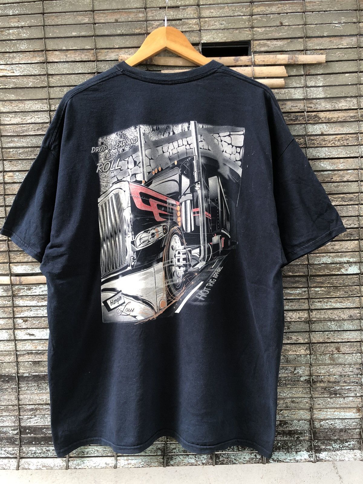 Harley Davidson Sunfaded Distressed Hotrig Apparel Truck Tshirts Size US XL / EU 56 / 4 - 1 Thumbnail