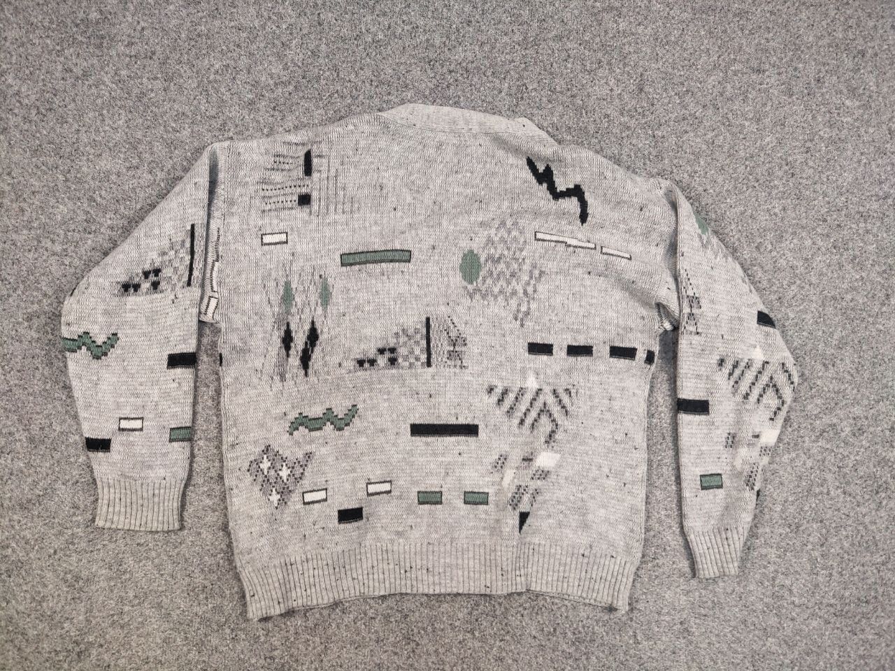 Japanese Brand Vintage 90's Japanese Style Knit Art Gray Pattern Cardigan Size US L / EU 52-54 / 3 - 17 Thumbnail