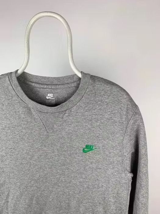 Nike Nike sweatshirt vintage spellout small logo size Large Size US L / EU 52-54 / 3 - 2 Thumbnail