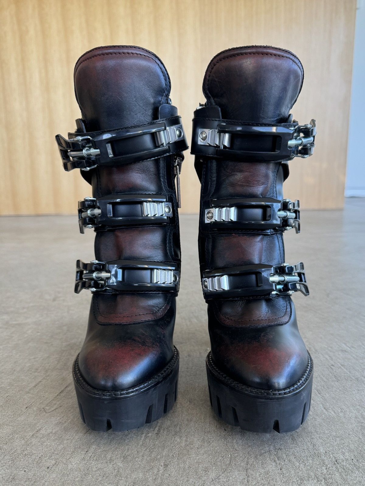 Dsquared2 Dsquared2 RARE ORIGINAL Ski Boot Size US 9 / IT 39 - 1 Thumbnail