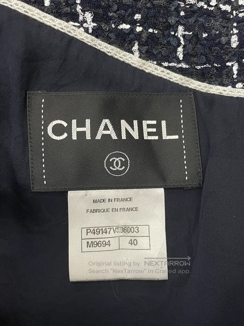 Chanel Chanel Blue and white colour-matched slanted-shoulder twee Size S / US 4 / IT 40 - 4 Thumbnail