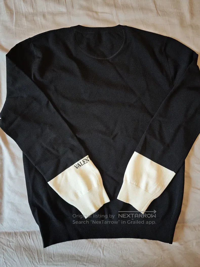 Valentino Valentino Rose special edition black knit Size XS / US 0-2 / IT 36-38 - 2 Thumbnail