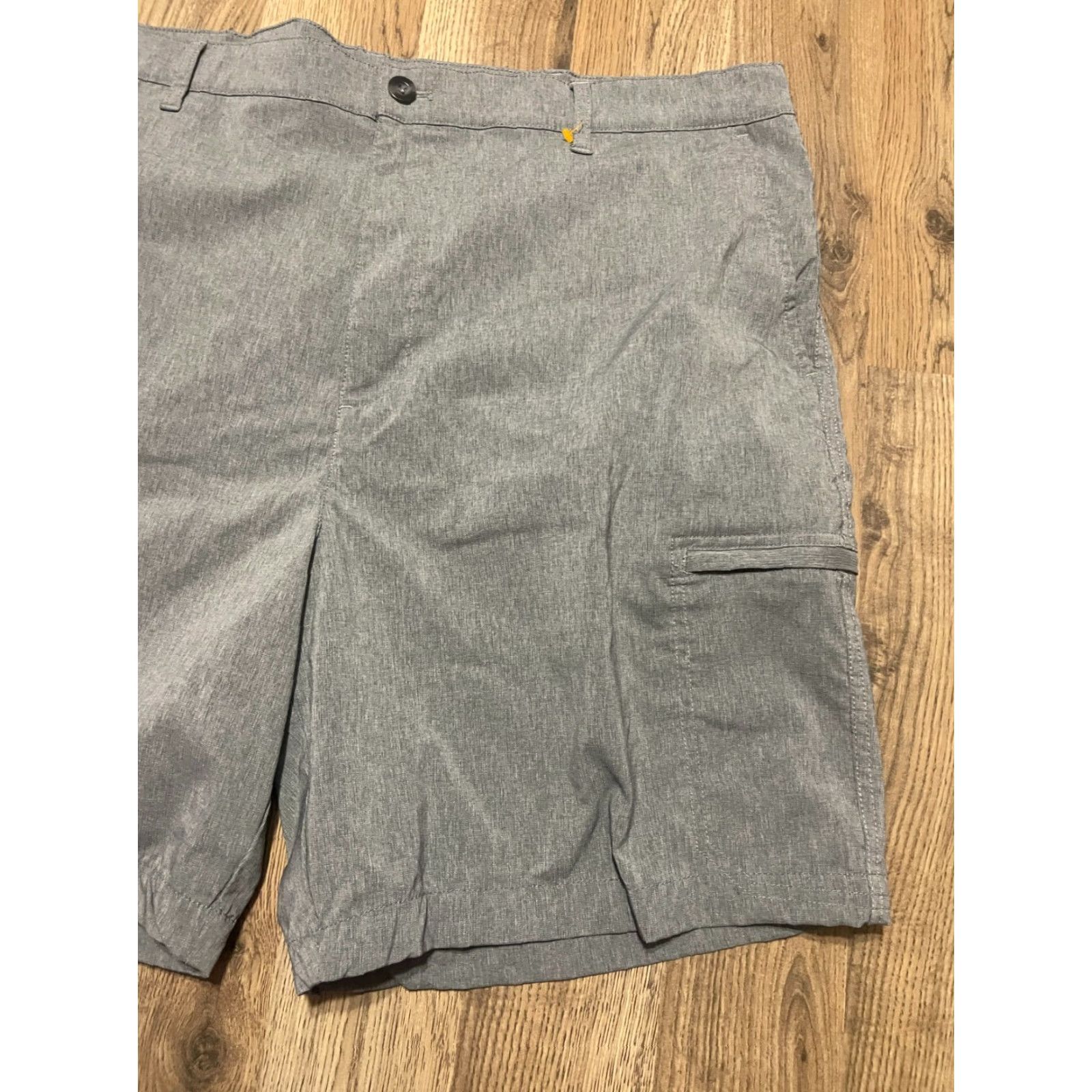 Chaps Chaps Short, Men's 41 Gray Flat Front Pockets Casual Chino Regular Front Side Pockets 41 Mens Size US 41 - 4 Thumbnail