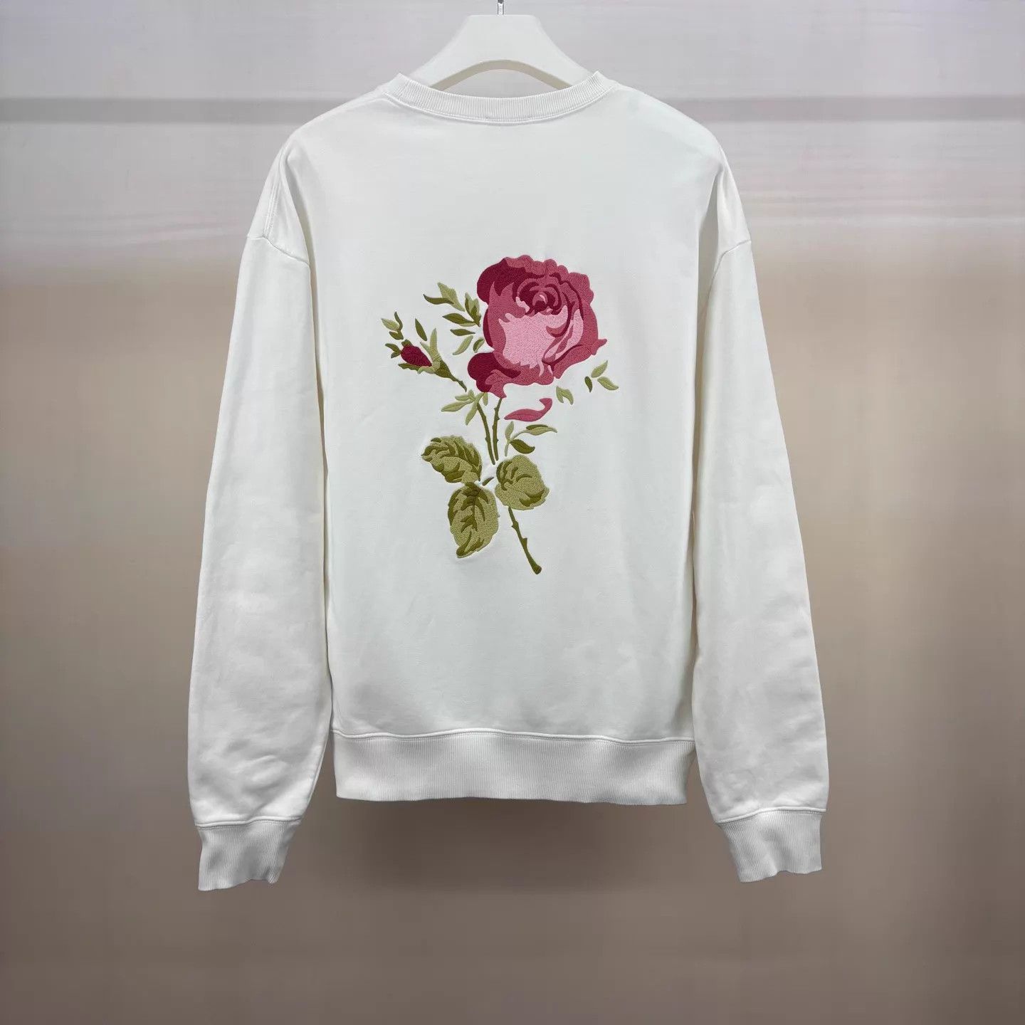 Dior Dior white rose embroidered logo sweat M new w/ tags Size M / US 6-8 / IT 42-44 - 2 Thumbnail
