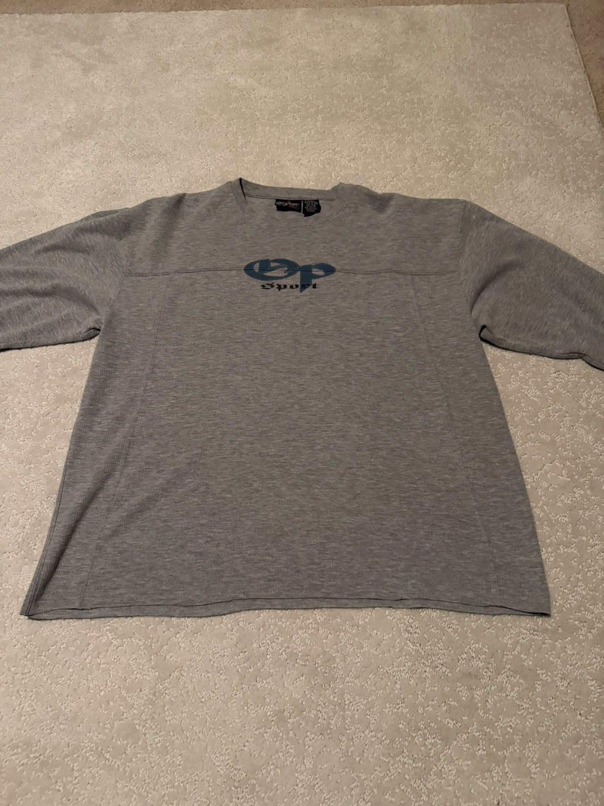 Other grey OP sport long sleeve shirt Size US L / EU 52-54 / 3 - 1 Thumbnail