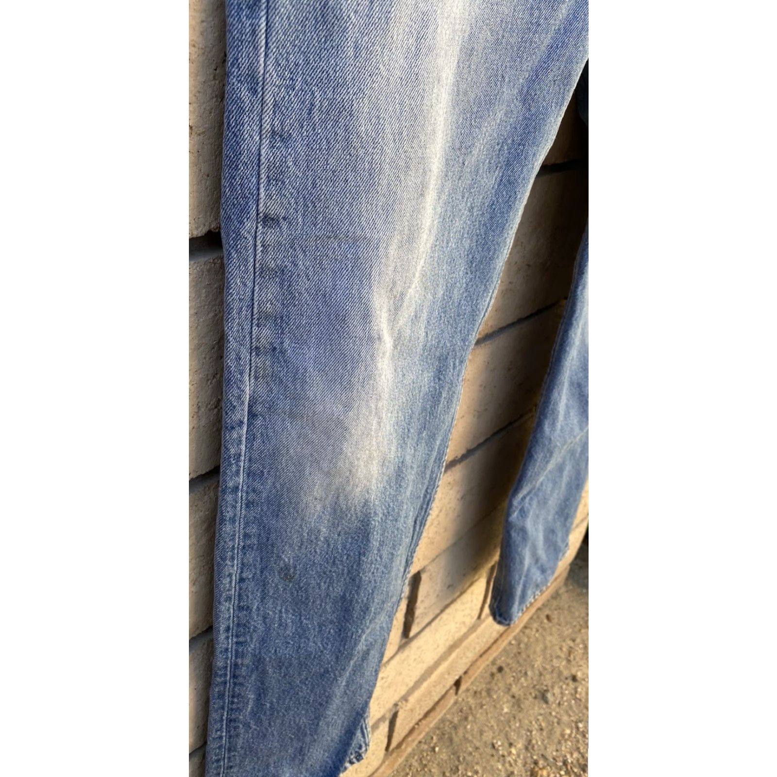 Levi's VINTAGE Levi’s 501 Jeans Distressed From Wear Fade Bleach Spots Stains W 36 L 34 Jeans Mens Denim Blue 501 Cowboy Distressed See Pics Size US 36 / EU 52 - 3 Thumbnail