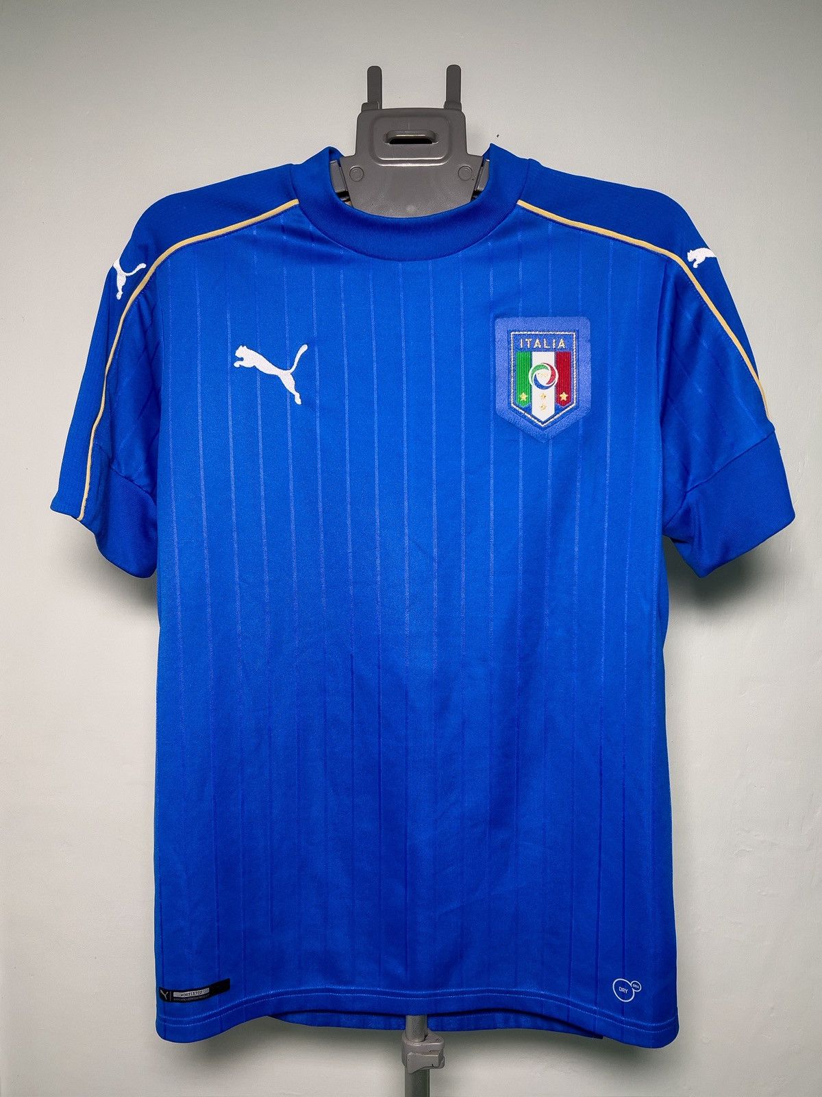 Puma Puma Italy 2016 Home Jersey Size US S / EU 44-46 / 1 - 1 Thumbnail