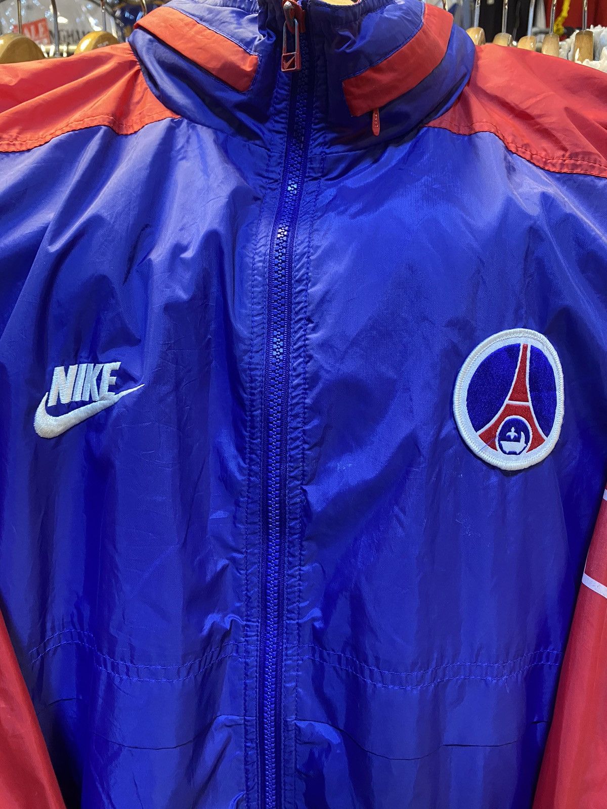 Nike × Vintage Vintage 1995-1996 Paris Saint-Germain FC Track Jacket Size US L / EU 52-54 / 3 - 10 Thumbnail