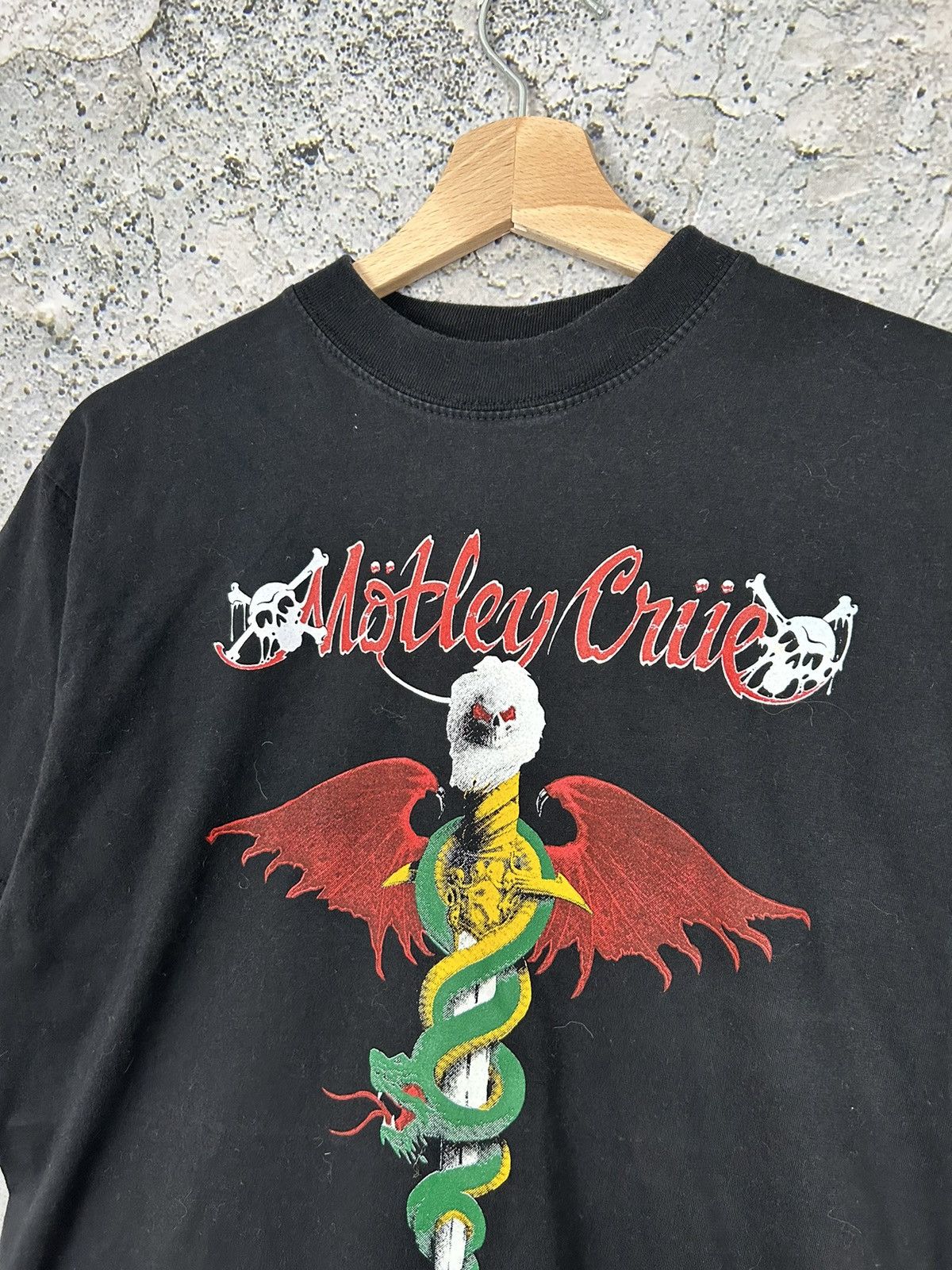 Band Tees Vintage Motley Crue Rock Band Tee Metal Grunge Punk Size US S / EU 44-46 / 1 - 3 Thumbnail