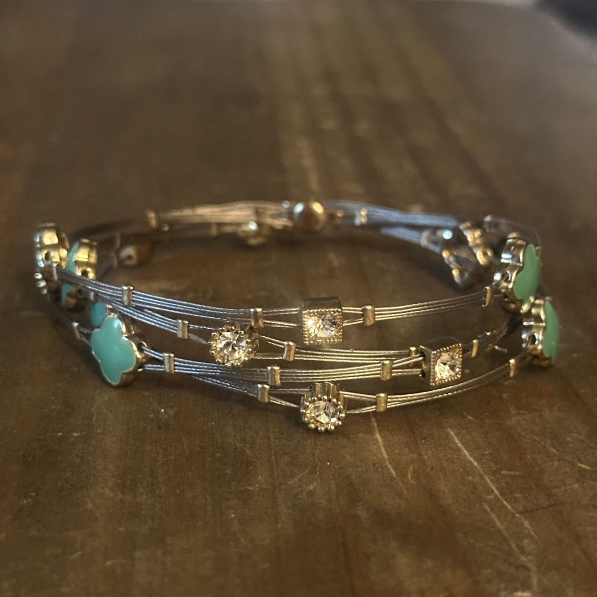 Other Silver tone turquoise enamel clover wire bracelets Size ONE SIZE - 4 Thumbnail