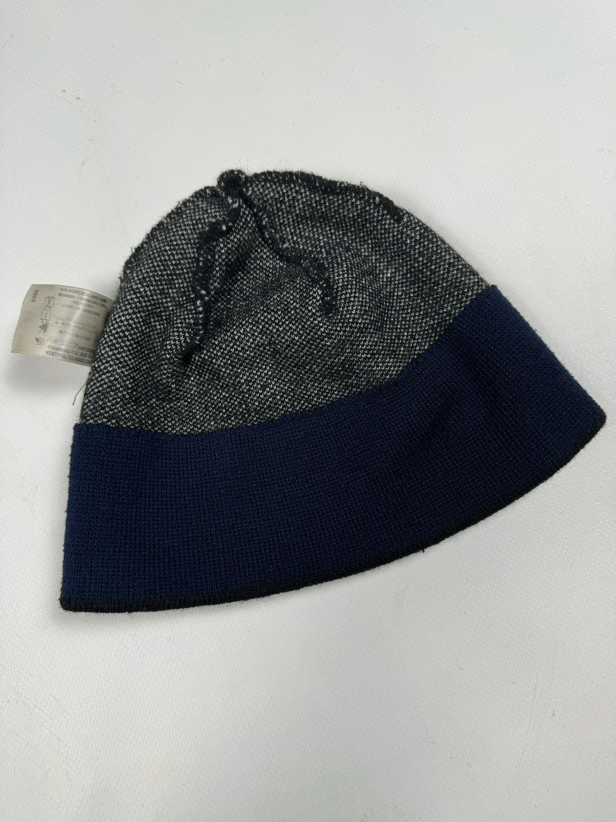 Patagonia Patagonia Vintage Y2K Black Beanie Gorpcore Style Size ONE SIZE - 5 Thumbnail