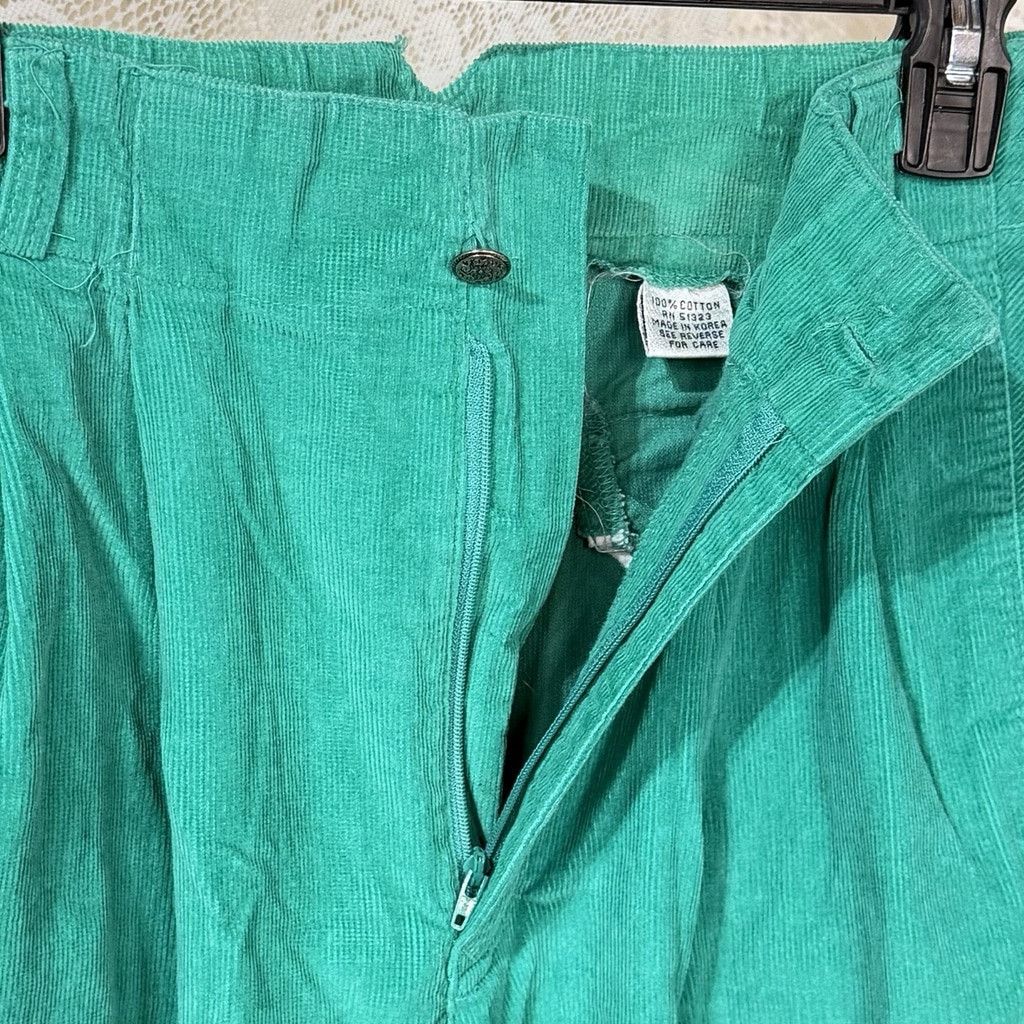Vintage VTG 70s 80s SMALL MEDIUM Corduroy High Rise Tapered Wide Leg Size 30" / US 8 / IT 44 - 8 Thumbnail