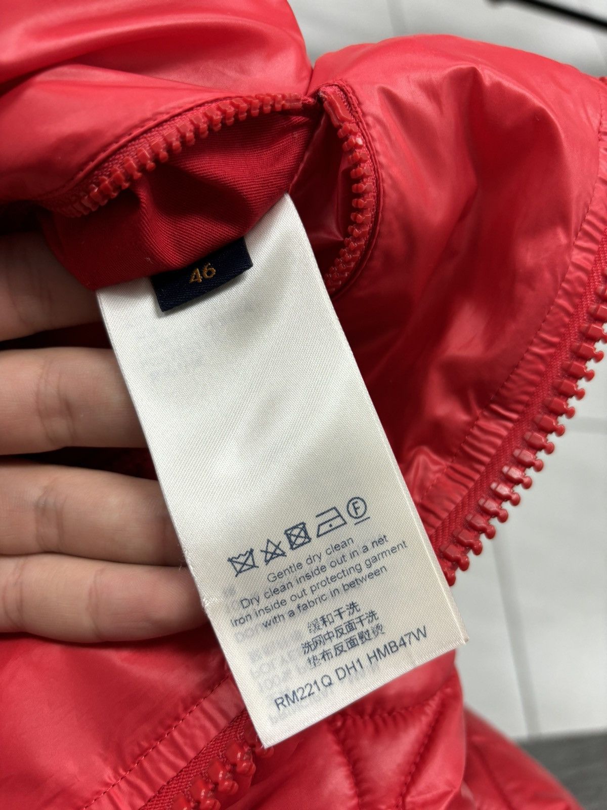 Louis Vuitton Louis Vuitton Red Monogram puffer Jacker Red 46 Size US S / EU 44-46 / 1 - 2 Thumbnail