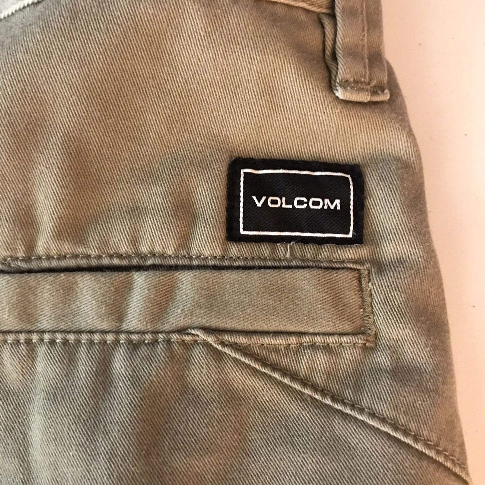 Volcom Volcom Shorts Mens 28 Hiking Walking Khaki Nylon Blend Flat Front True To This Size US 28 / EU 44 - 4 Thumbnail