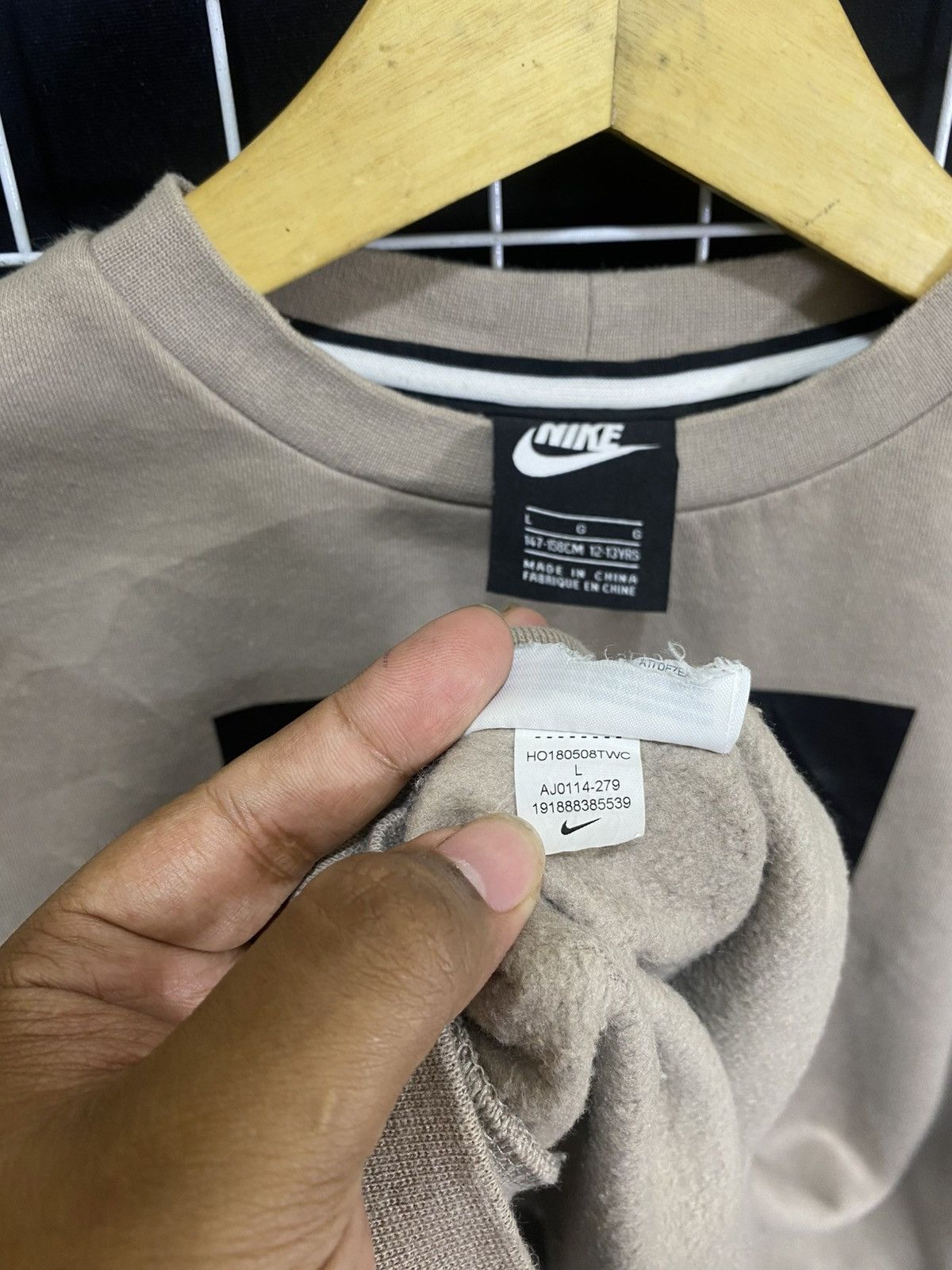 Nike NIKE AIR KID/JUNIOR SWEATSHIRT Size US XS / EU 42 / 0 - 5 Thumbnail