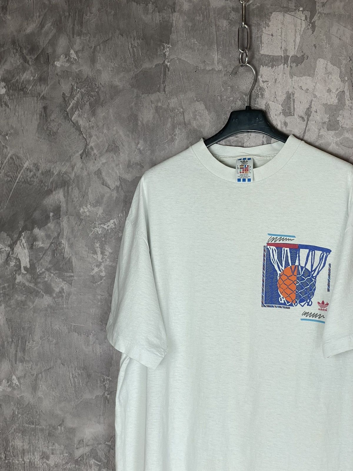 Adidas × Vintage Adidas Abstract Basketball Pop Art Spell Out T-Shirt VTG Size US L / EU 52-54 / 3 - 4 Thumbnail