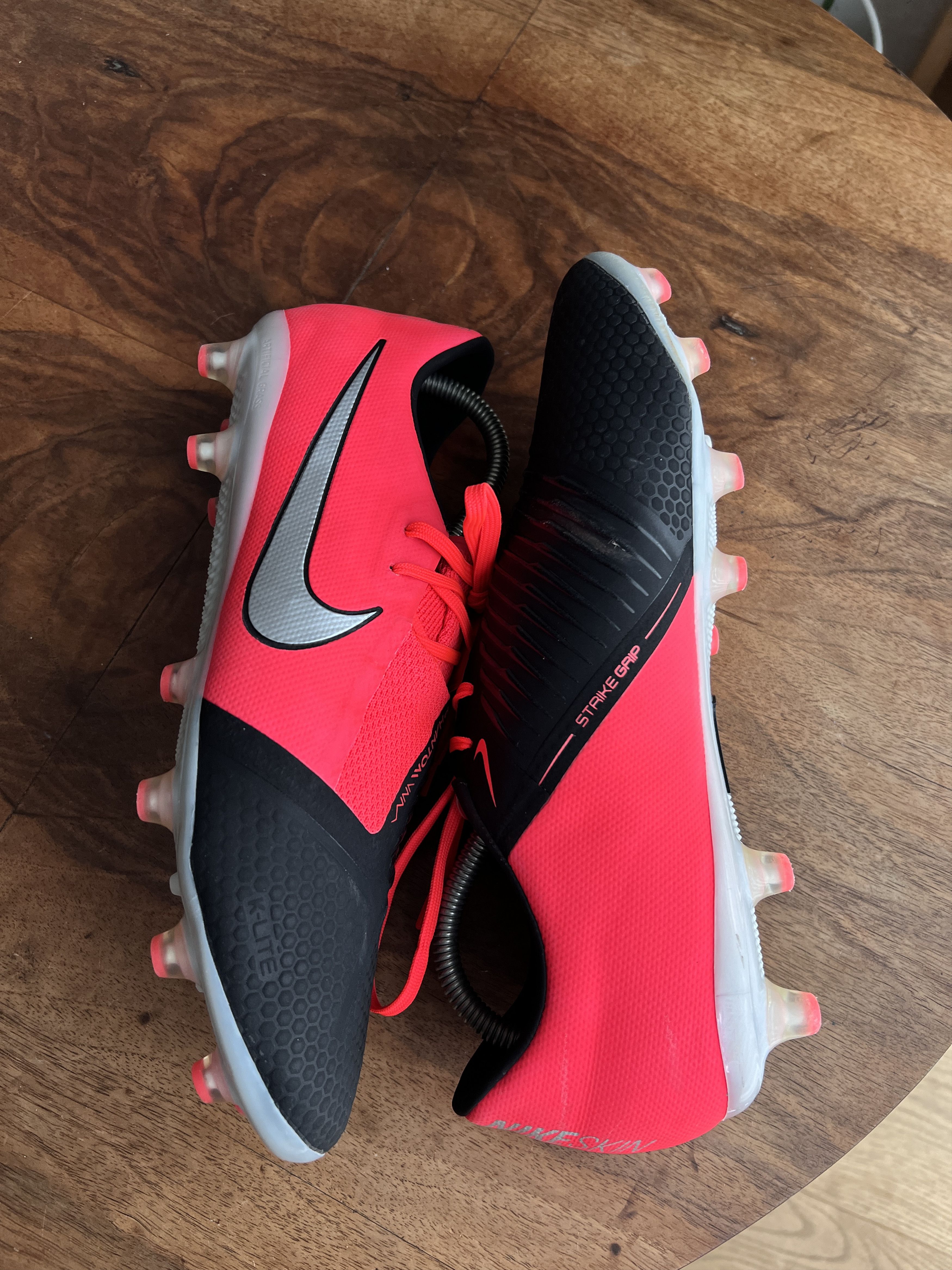 Nike Nike Phantom Venom PRO AG-Pro football boots blokecore shoes Size US 11 / EU 44 - 4 Thumbnail