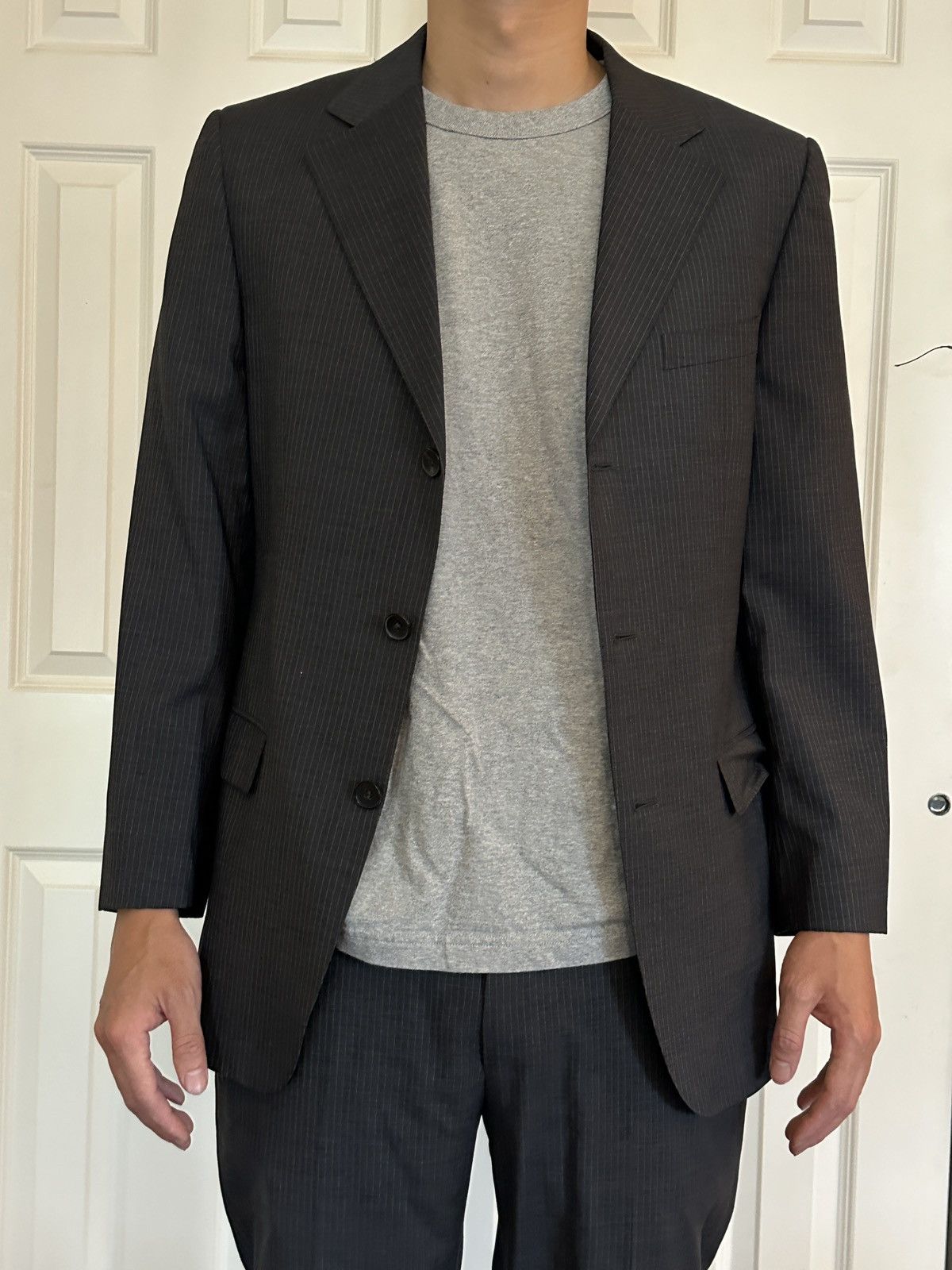 Gucci Vintage GUCCI Grey Stripe 3-Button Suit – Tailored Ankle Fit Size 44R - 4 Thumbnail