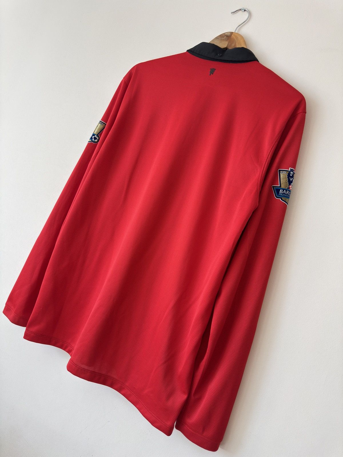 Nike Manchester United 2013-2014 Home Soccer Jersey Nike Shirt Size US L / EU 52-54 / 3 - 8 Thumbnail