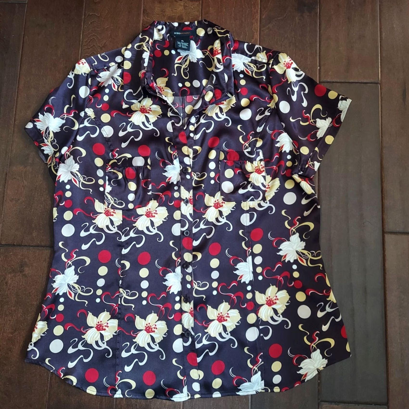 Bcbgmaxazria BCBGMAXAZRIA Women Blouse Button-Down Short Sleeve Floral V-Neck Waist XS? XL Size XL / US 12-14 / IT 48-50 - 2 Thumbnail