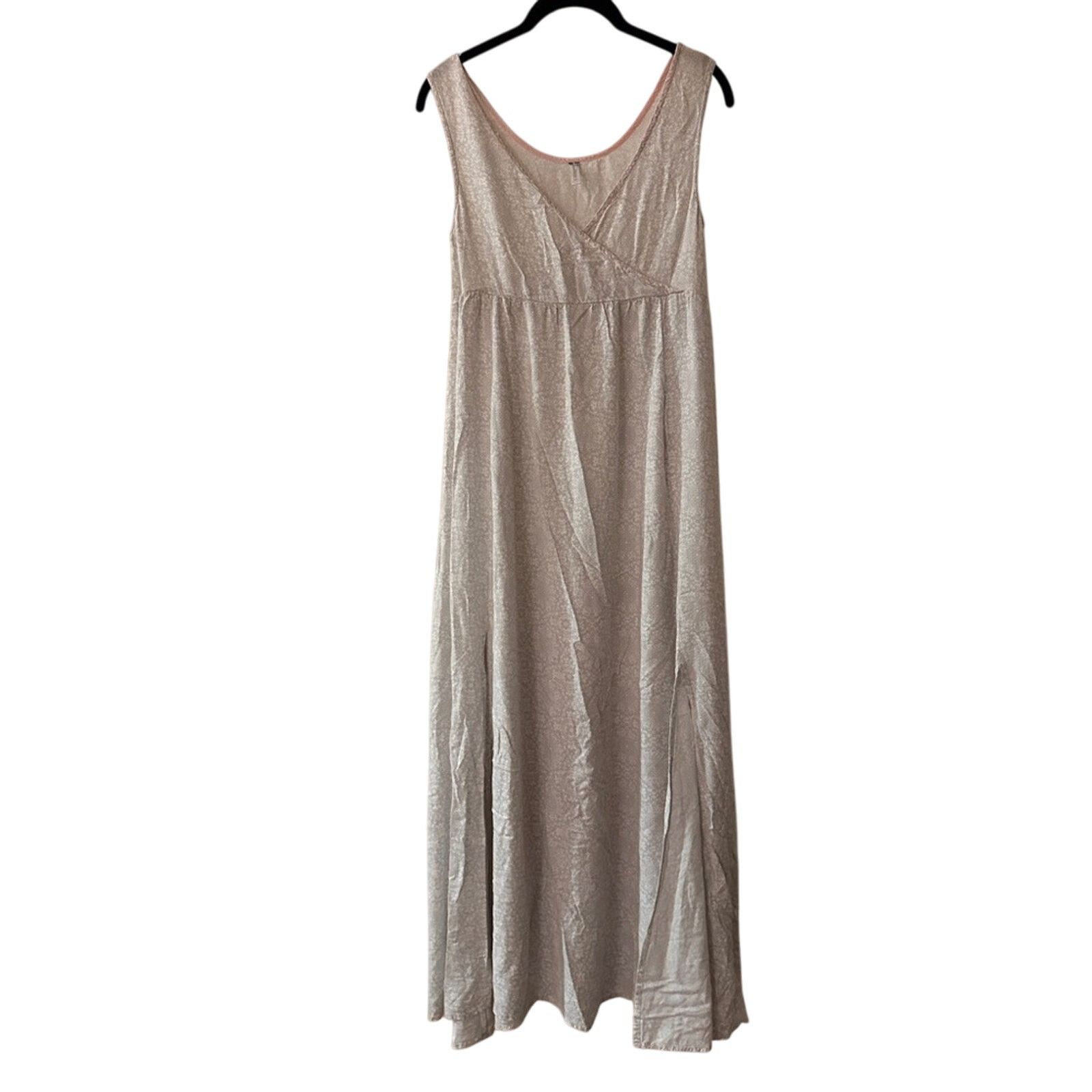 Other Grey and white printed nightgown size small Size ONE SIZE - 1 Thumbnail