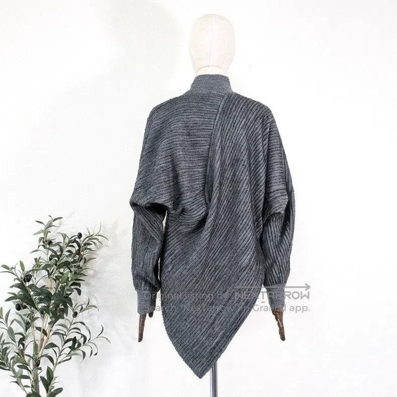 Issey Miyake Issey Miyake Runway Style Irregular Gray Sweater Size L / US 10 / IT 46 - 6 Thumbnail