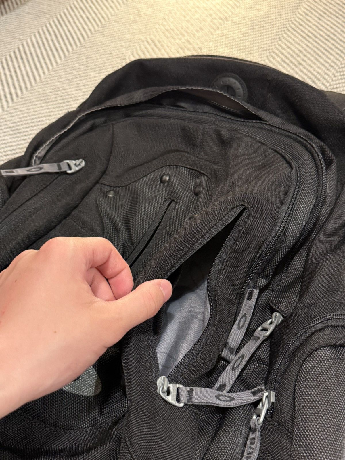 Oakley OAKLEY VINTAGE SOFTWARE BACKPACK Size ONE SIZE - 4 Thumbnail