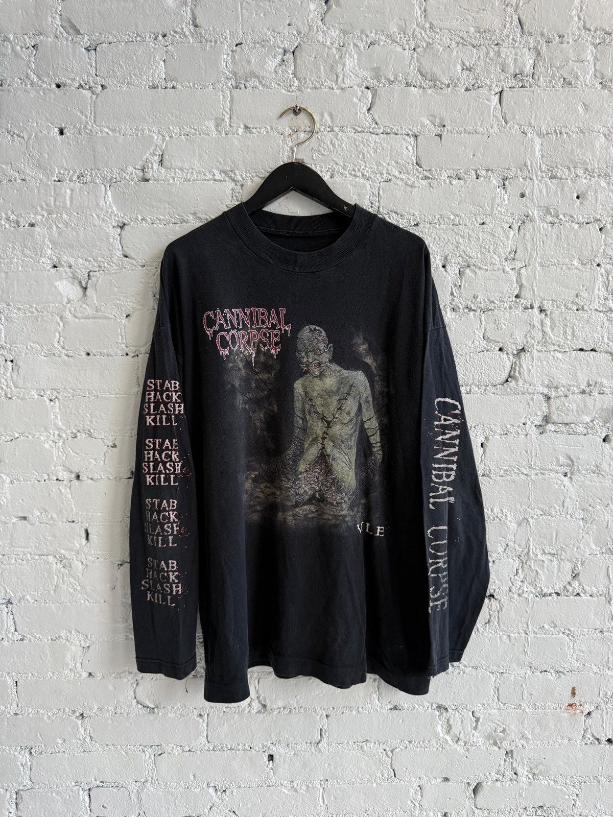 Vintage 1996 CANNIBAL CORPSE ‘VILE’ L/S TEE Size US XL / EU 56 / 4 - 1 Thumbnail