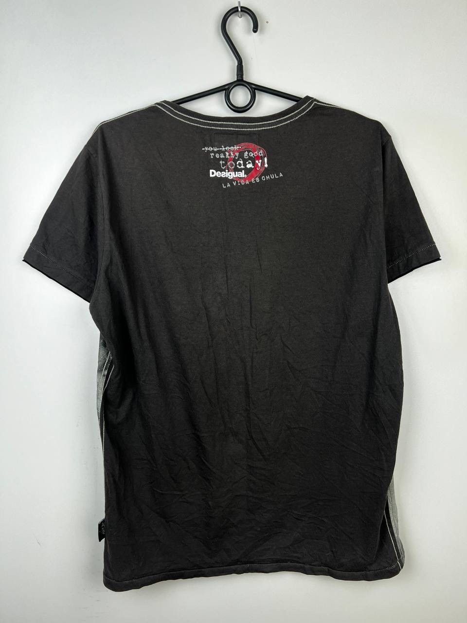 Desigual Desigual luxury streetwear t-shirts size L Size US L / EU 52-54 / 3 - 2 Thumbnail