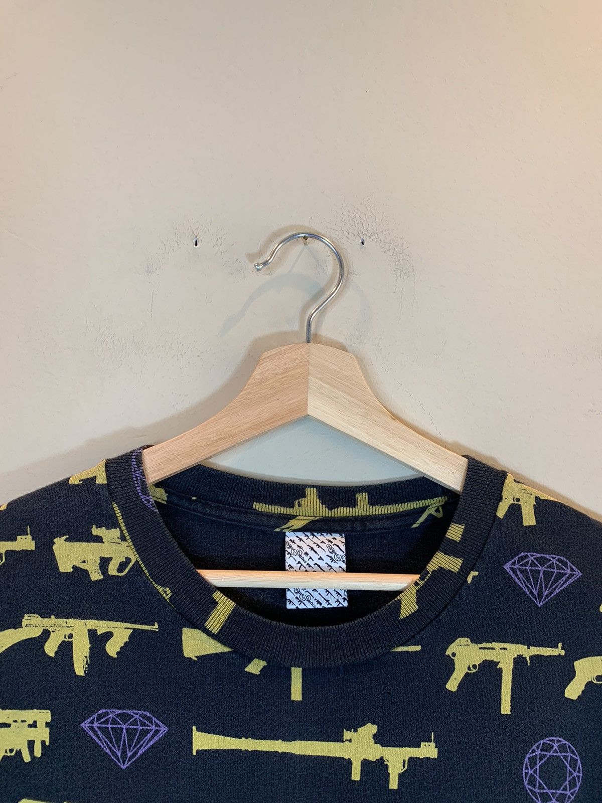 Diamond Supply Co. × Rogue Status × Vintage RARE Vintage Rogue Status x Diamond Supply Co Gun Show Shirt Size US XL / EU 56 / 4 - 4 Thumbnail