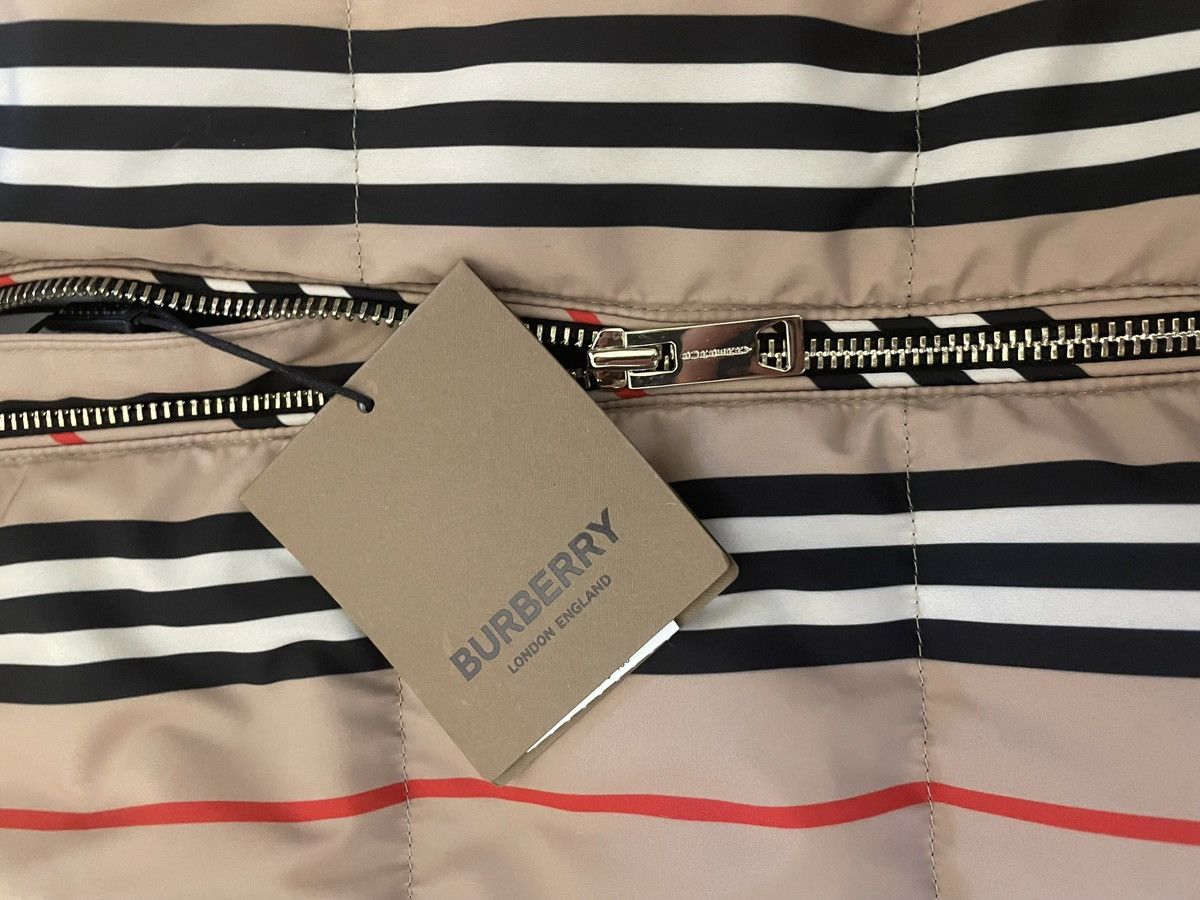 Burberry × Designer 6 month old baby Burberry snowsuit Size US XXS / EU 40 - 3 Thumbnail