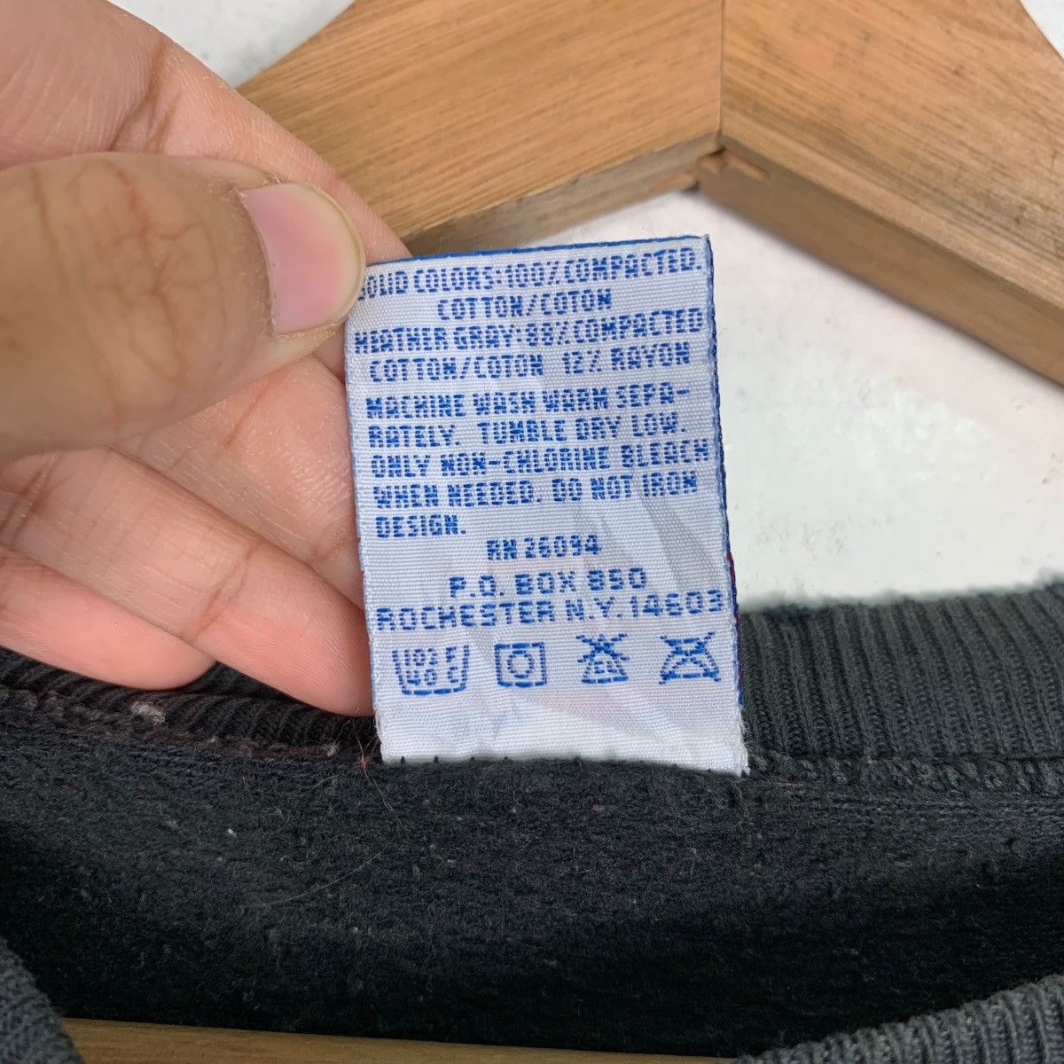 Champion CHAMPION Embroidery Small Logo Sweatshirts #0740-C34 Size US L / EU 52-54 / 3 - 12 Thumbnail