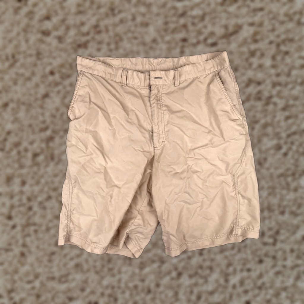 Patagonia VINTAGE Patagonia Shorts Adult 35 Beige Nylon Cargo Solid Pockets Mens Size US 35 - 1 Thumbnail