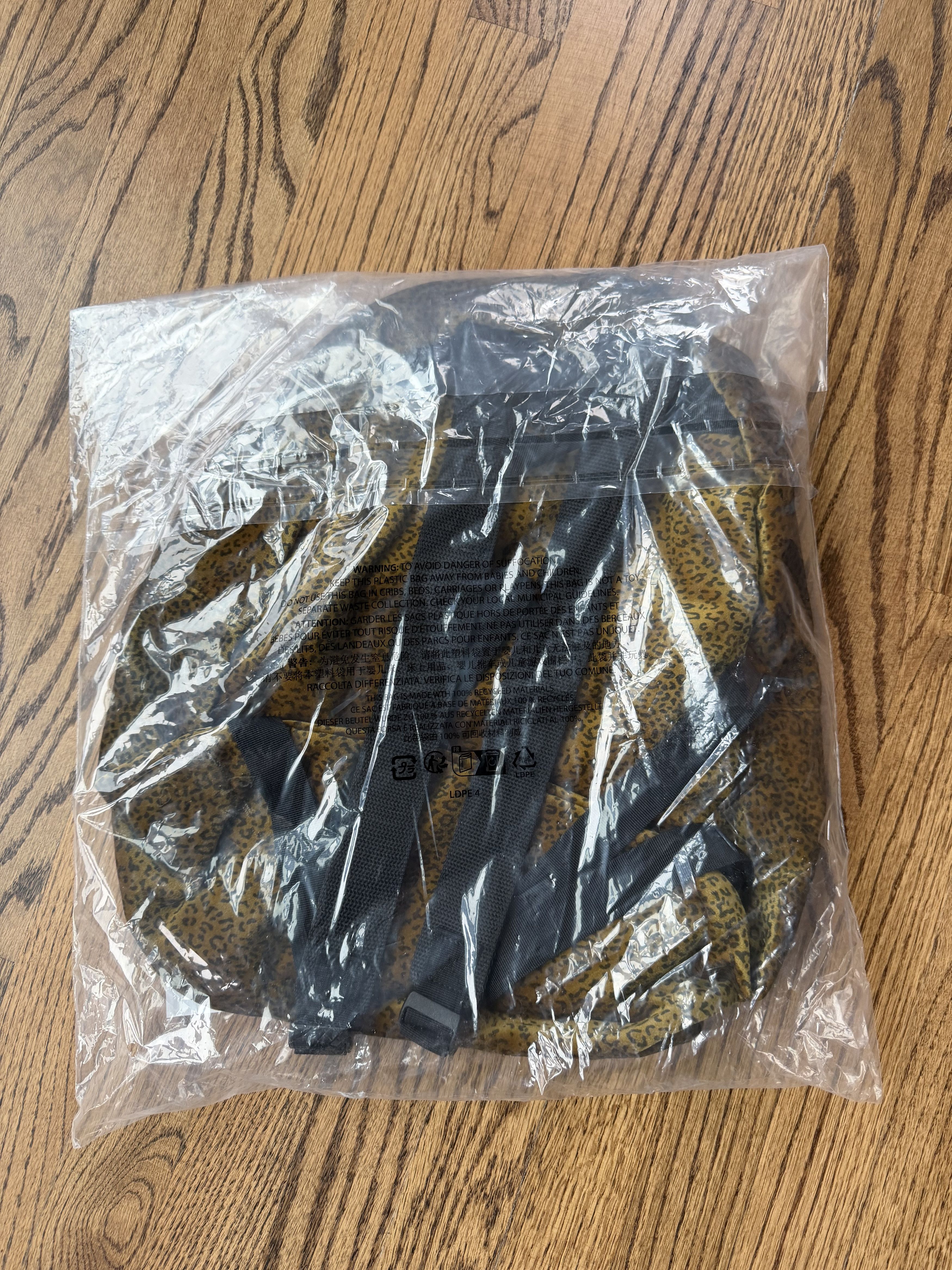 Supreme Supreme Velvet Backpack in Tan Leopard Size ONE SIZE - 4 Thumbnail