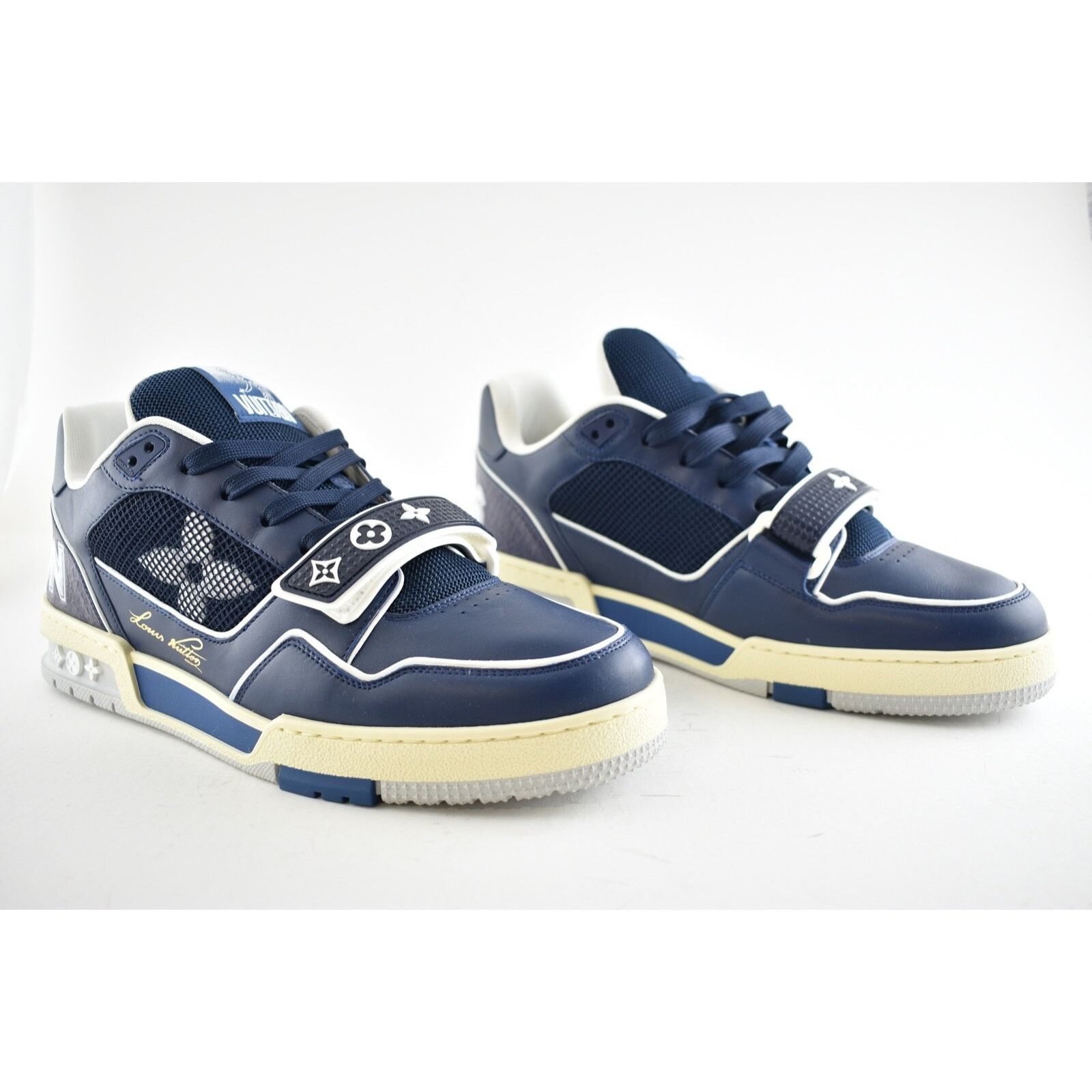 Louis Vuitton Louis Vuitton Blue Low Top Trainer Sneaker LV 8 US 9 9.5 Size US 9 / EU 42 - 4 Thumbnail