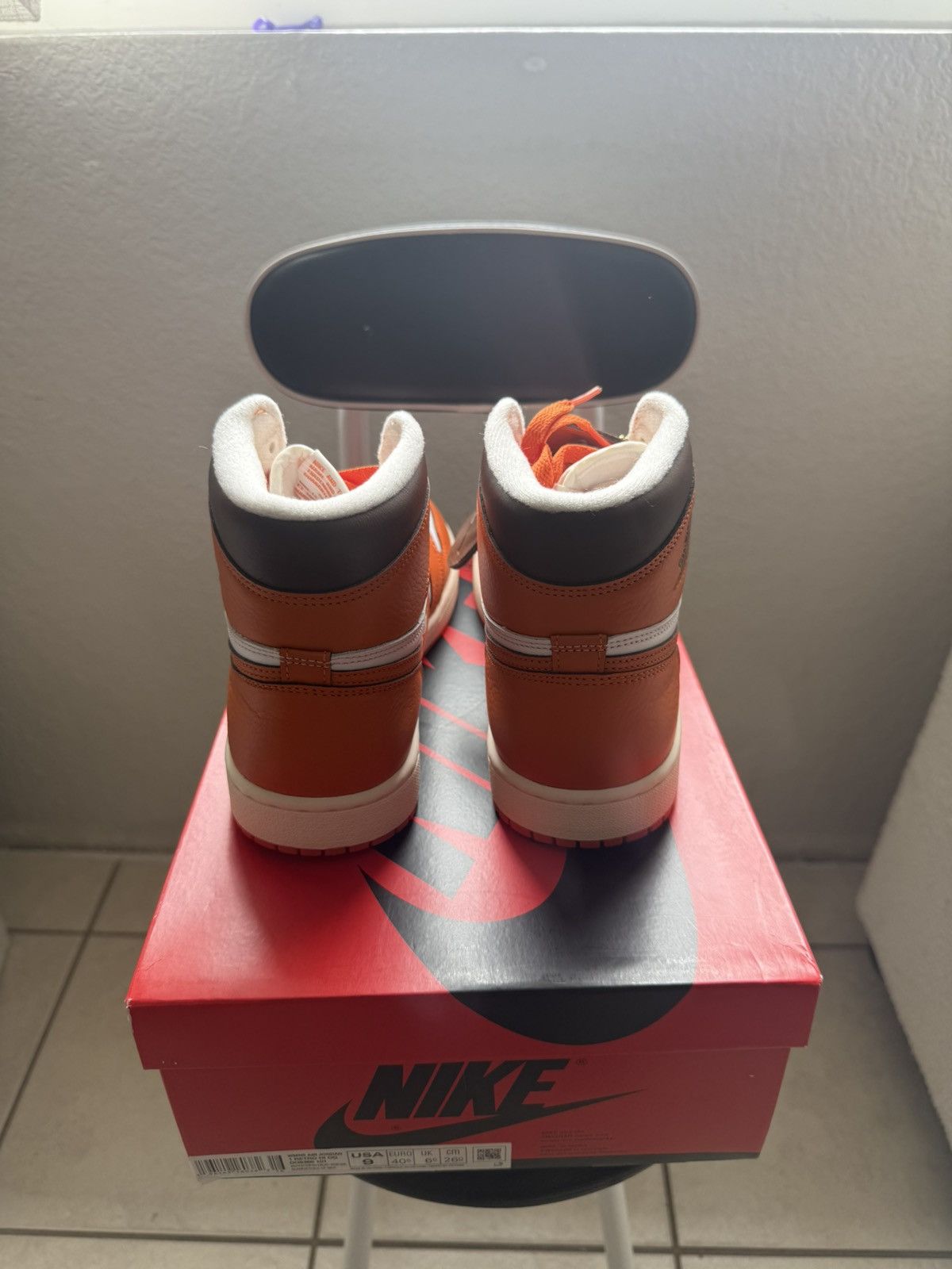 Nike Jordan 1 Retro High OG Starfish Size US 9 / IT 39 - 4 Thumbnail