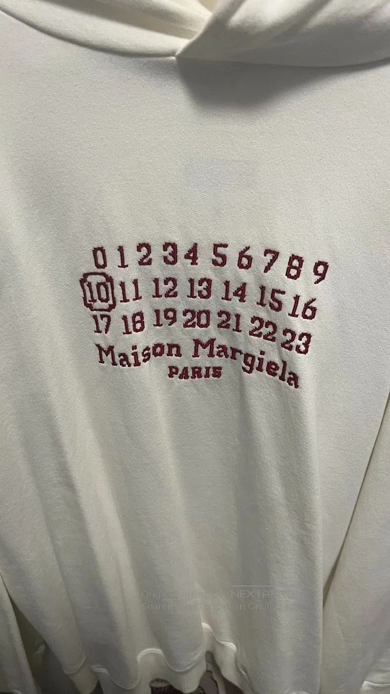 Maison Margiela Maison Margiela Hoodie with Unique Design. Size US M / EU 48-50 / 2 - 2 Thumbnail