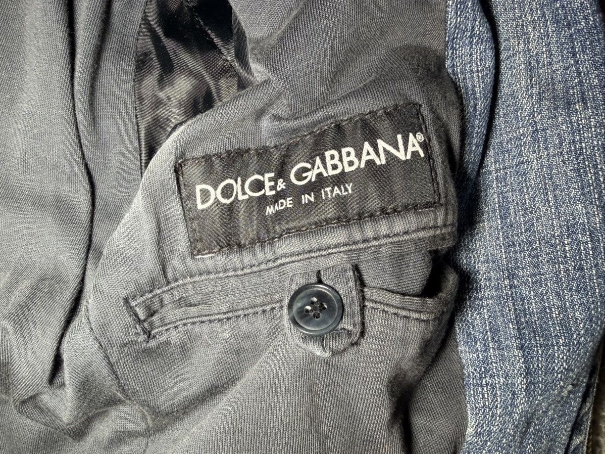 Dolce & Gabbana 2000’s Dolce & Gabbana distressed denim jacket G8090 Size US S / EU 44-46 / 1 - 9 Thumbnail