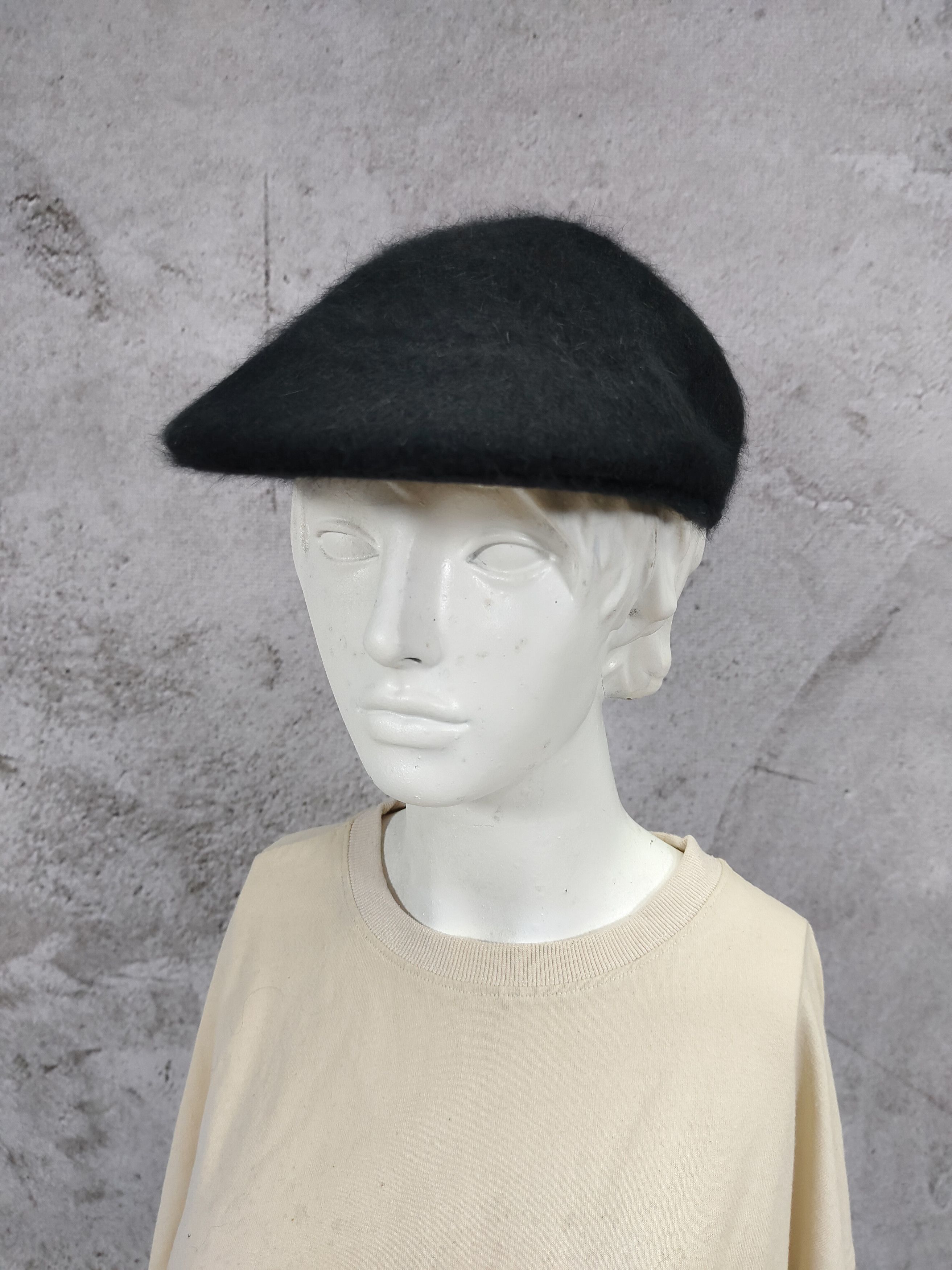 Japanese Brand Hollywood Mirror🇯🇵Minimal Fuzzy Hairy Texture Ivy Flat Cap Size ONE SIZE - 2 Thumbnail