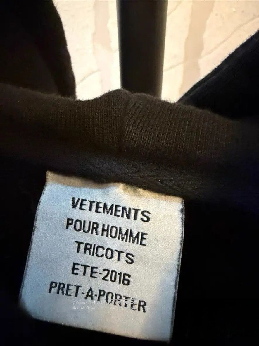 Vetements Vetements 16FW Sanskrit Hoodie LLLL24 Size US L / EU 52-54 / 3 - 2 Thumbnail