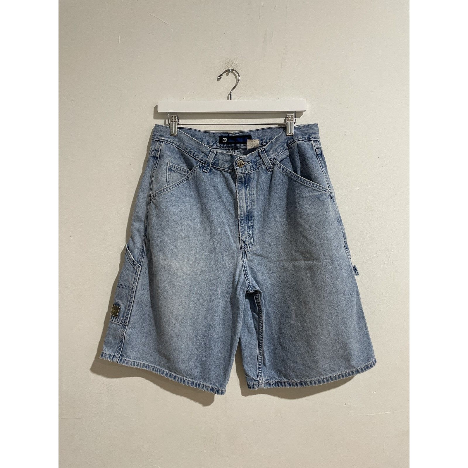 Other VINTAGE LEVIS L2 CARPENTER JEAN SHORT SIZE 34 Size US 34 / EU 50 - 1 Thumbnail
