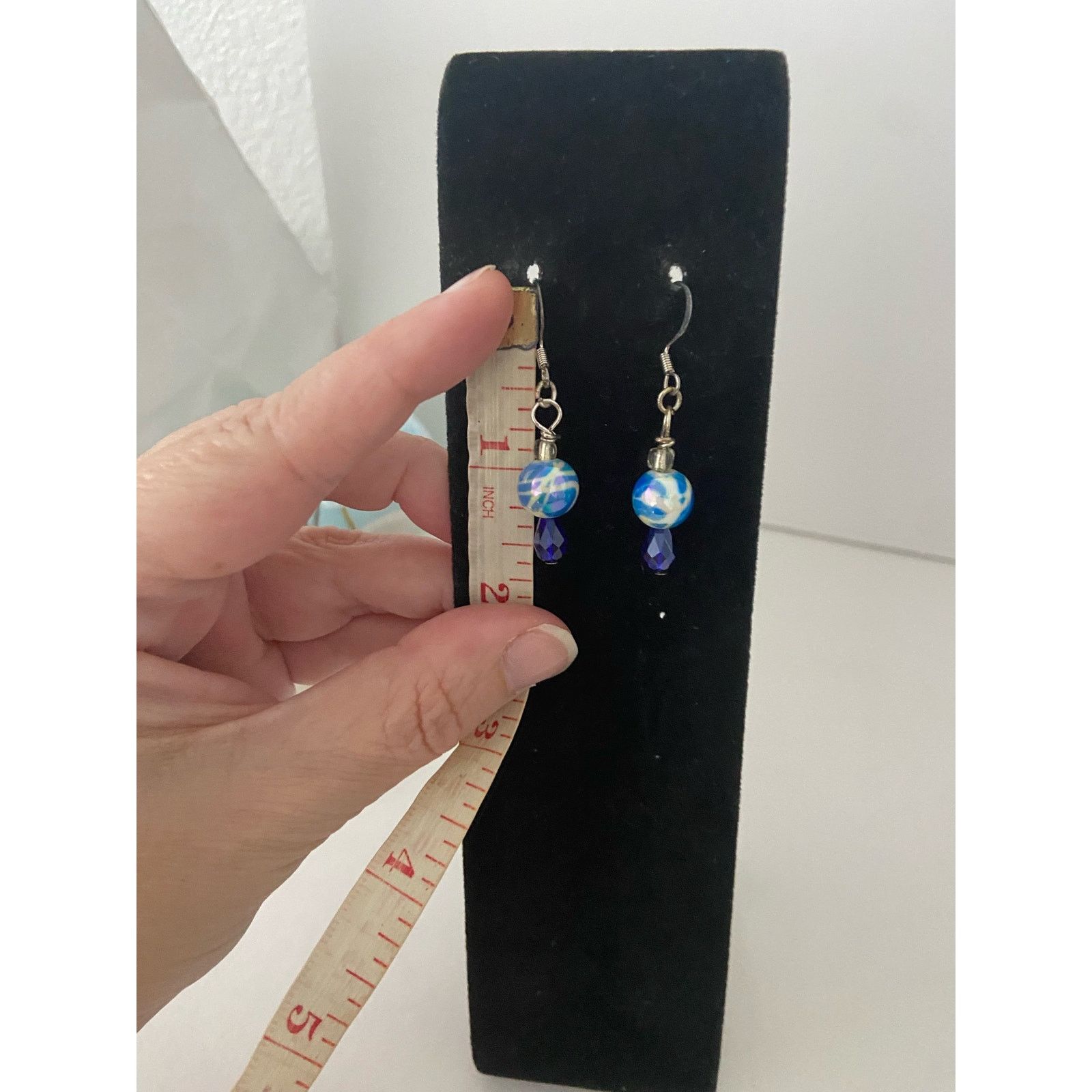 Handmade blue and white bead earrings Size ONE SIZE - 3 Thumbnail