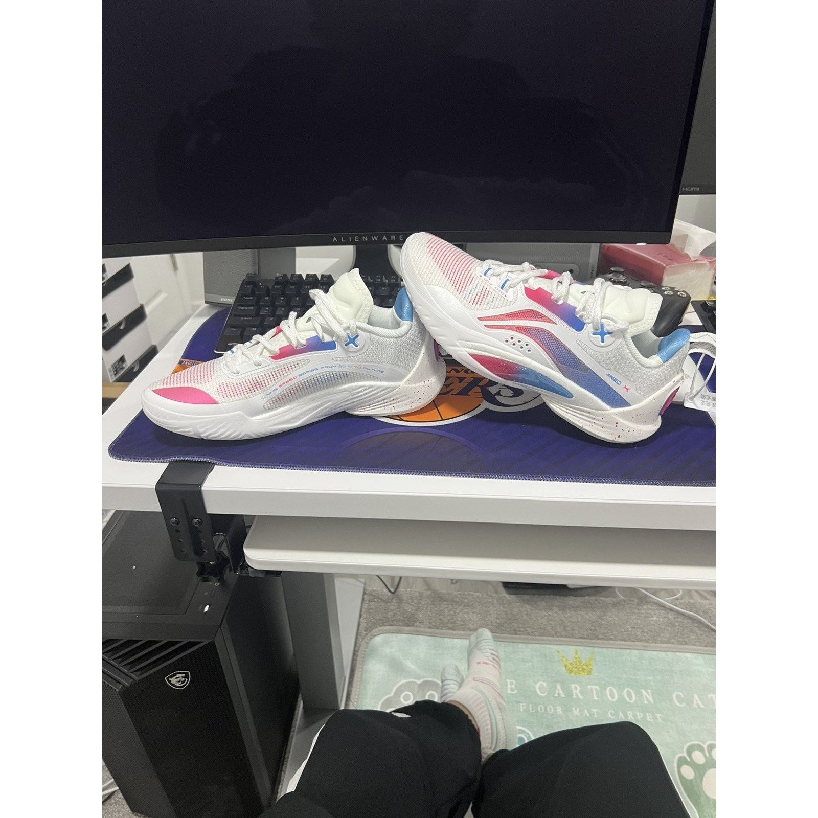 Li-Ning LI-NING Speed 10 Premium White Pink Blue Basketball Shoes Size US 8.5 / EU 41-42 - 2 Thumbnail