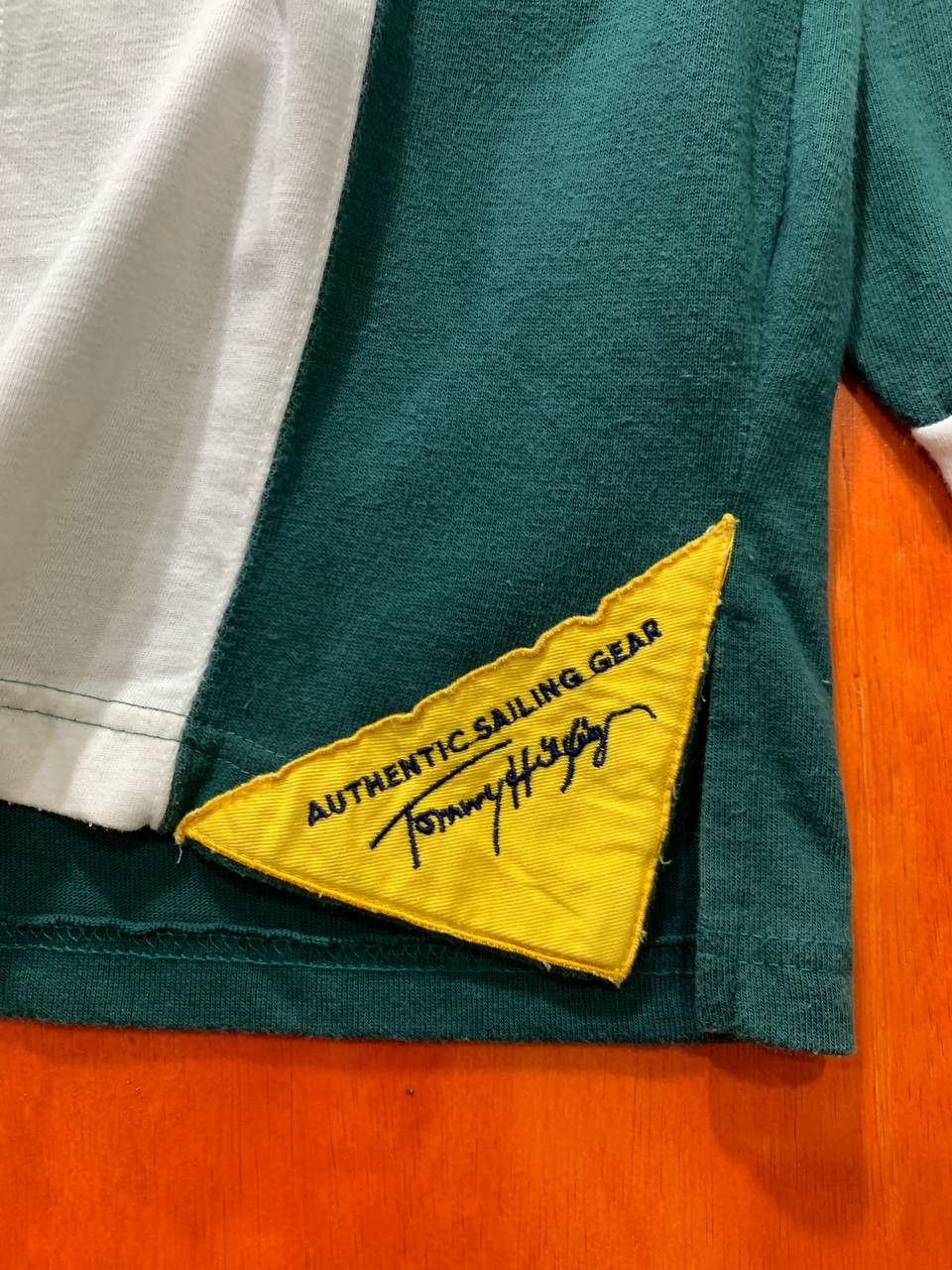 Tommy Hilfiger 1990s TOMMY HILFIGER SAILING GEAR TSHIRT Size US L / EU 52-54 / 3 - 4 Thumbnail
