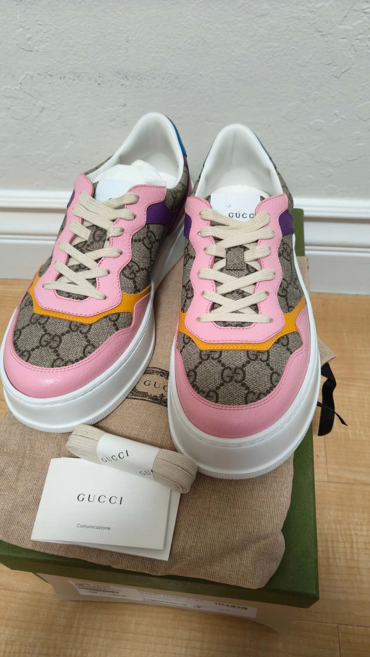 Gucci Gucci Wmns GG Sneaker 'Beige Multi Monogram' Size US 10.5 / IT 40.5 - 1 Thumbnail