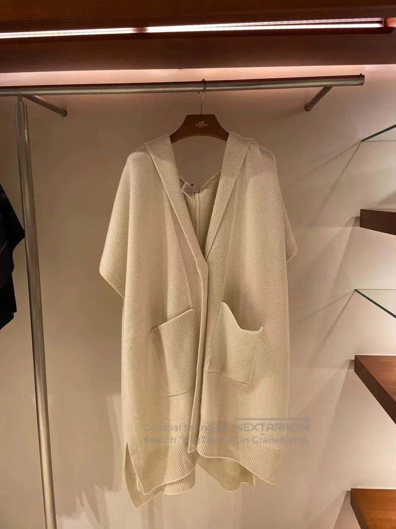 Hermes Hermes size TU Women's cashmere cloak coat Size M / US 6-8 / IT 42-44 - 1 Thumbnail