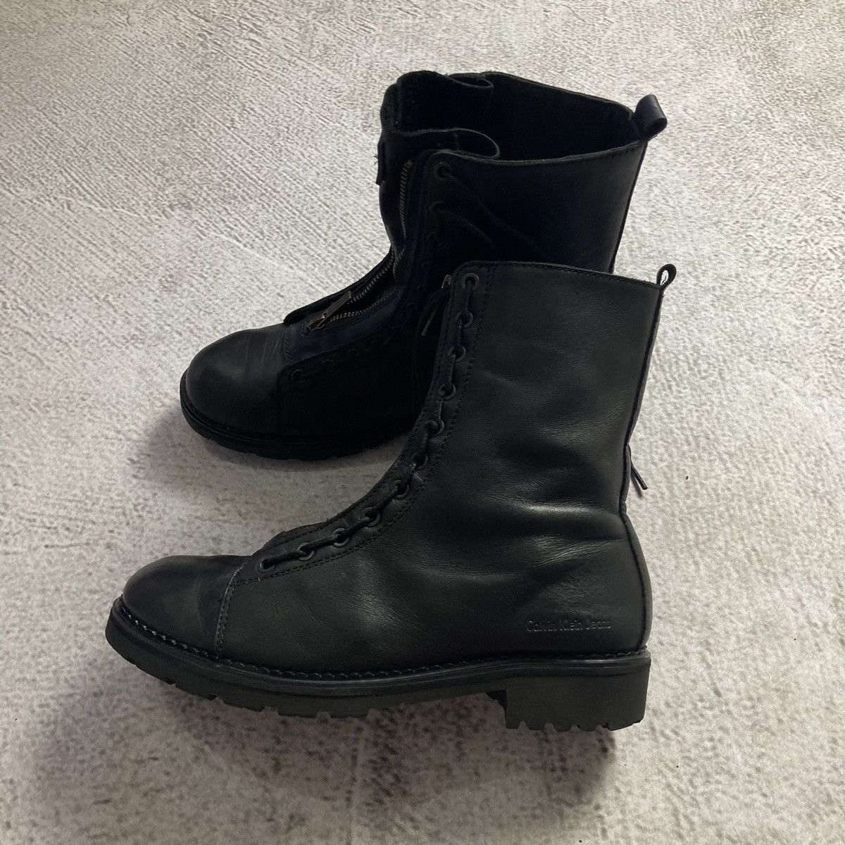 Calvin Klein 🚀NEED GONE🚀 CALVIN KLEIN Leather Front Zipper Boots Archive Size US 7 / EU 40 - 6 Thumbnail