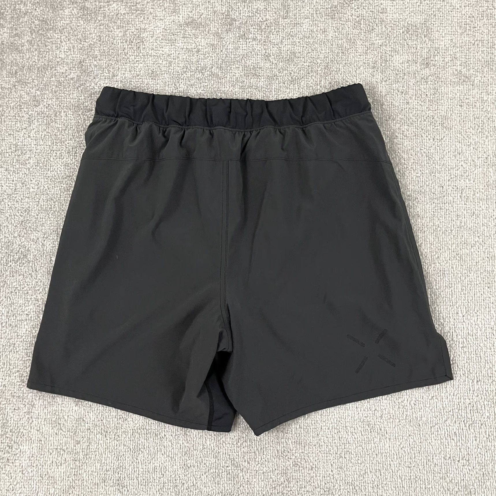 Ten Thousand Ten Thousand Fight Shorts Mens Medium 7" Black Lined Gym Training Grippy Waist Stretch Breathable Elastic Waist Regular Fit Casual Sports Workout Size US 31 - 3 Thumbnail